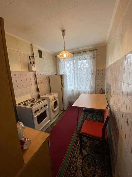 Продам 2-комн квартиру в районе Янтарная ул.