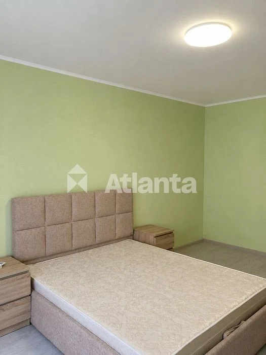 1-room apartment. Obolonsky. Priorka