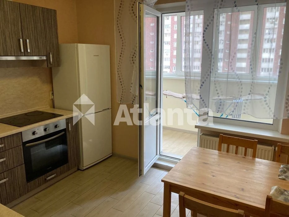 1-room apartment. Obolonsky. Priorka