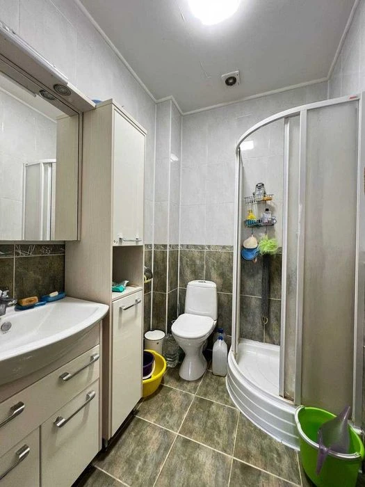 Продам 2х поверховий будинок,район Одесская,250м2 (код5662)
