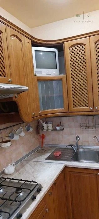 Продаю 3-к квартиру метро Спортивная Метростроителей Конный