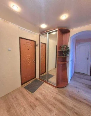 Продам 2-х кімнатну квартиру Нові Будинки