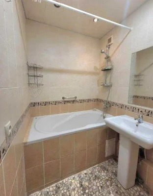 Продам 2-х кімнатну квартиру Нові Будинки