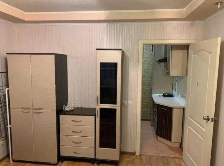 Новые Дома. Продам однокомнатную гостинку на Одесской