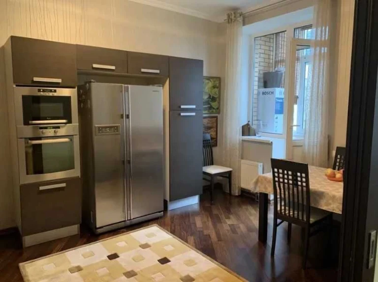 Продаж 2-кімнатної квартири Печерськ вул. Тютюнника Метро Ол