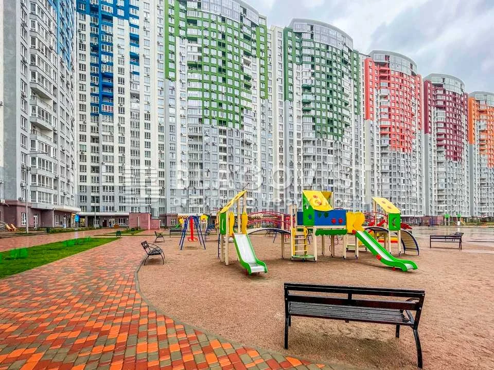 Квартира. Київ, Каховська вул.