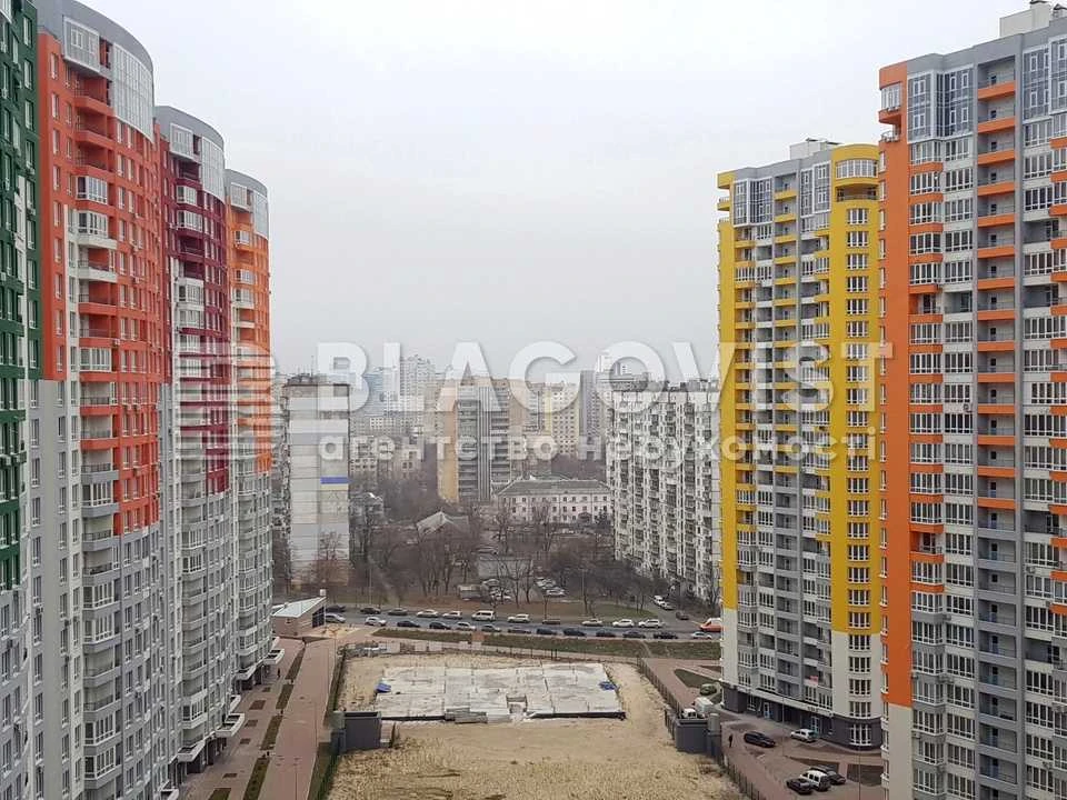 Квартира. Київ, Каховська вул.