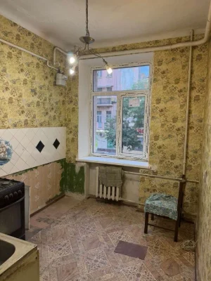 Продам 2 кімнатну квартиру.Приморський район| Сталінка|вул.П