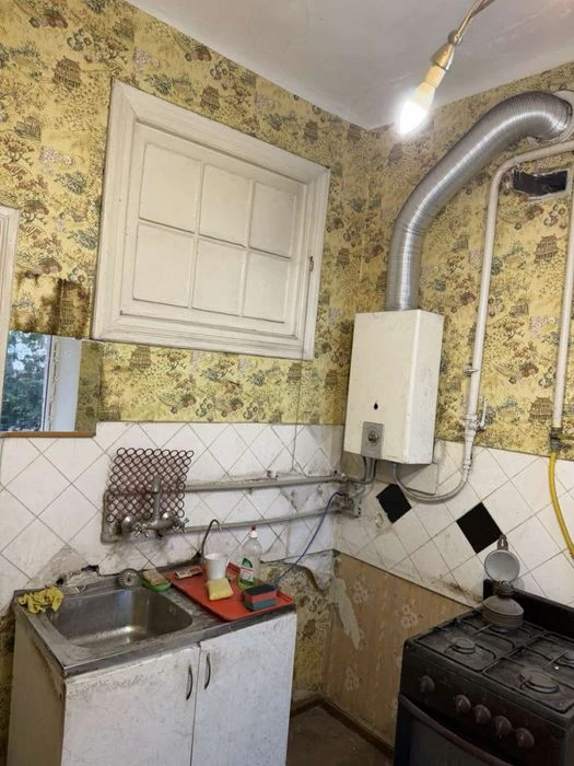 Продам 2 кімнатну квартиру.Приморський район| Сталінка|вул.П