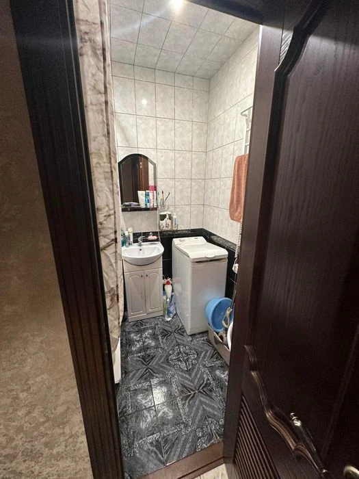 Продаж 3 кімнатної квартири з ремонтом та меблями на Котовсь