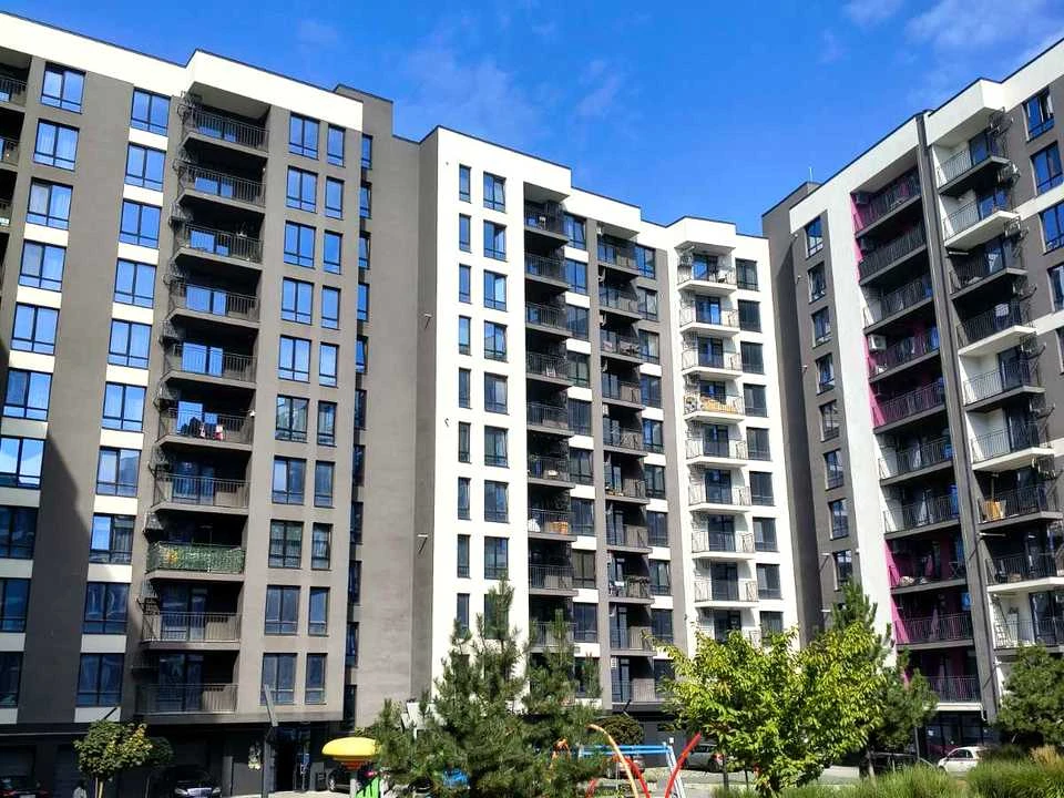 Квартира. Івано-Франківськ, Юліана Пелеша вул., (Будинок 12)