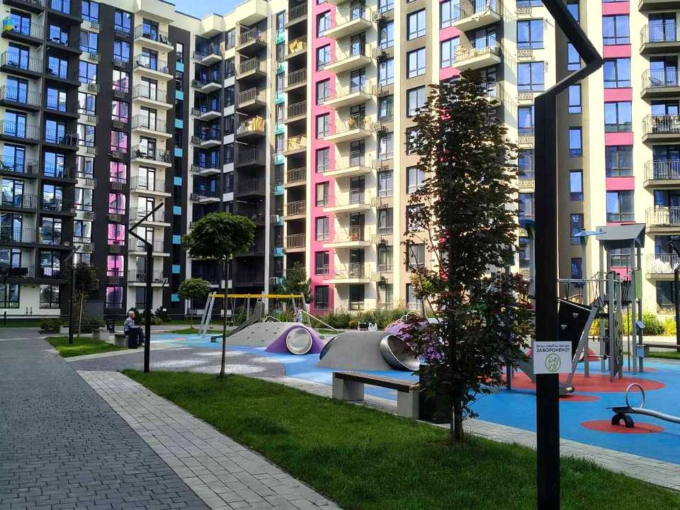 Квартира. Івано-Франківськ, Юліана Пелеша вул., (Будинок 12)