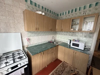Продам 2кім квартиру в цегляному будинку