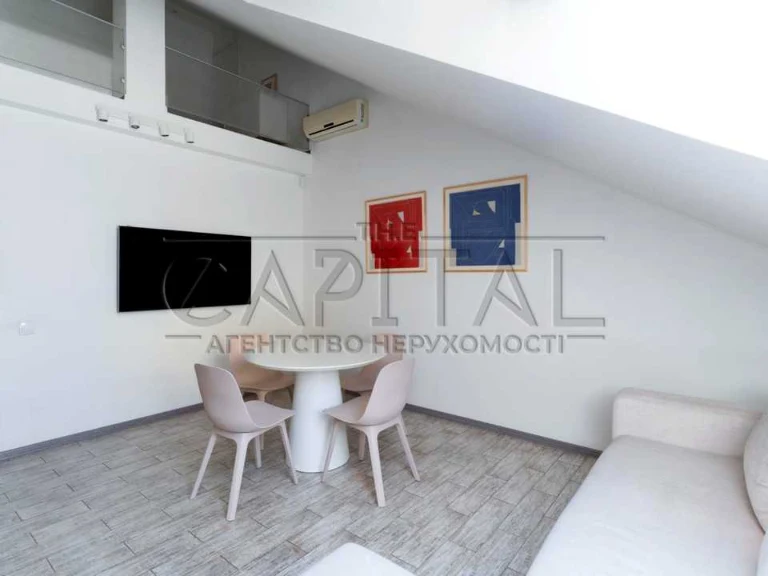 Квартира. Київ, Регенераторна вул., 4 к