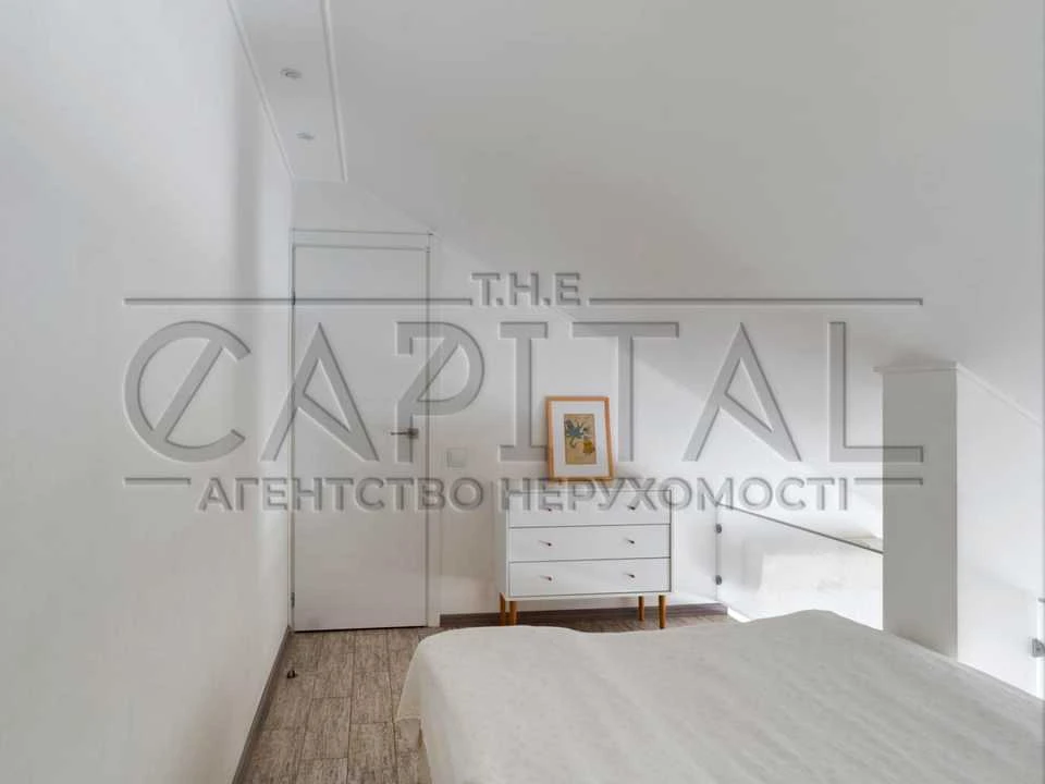 Квартира. Київ, Регенераторна вул., 4 к