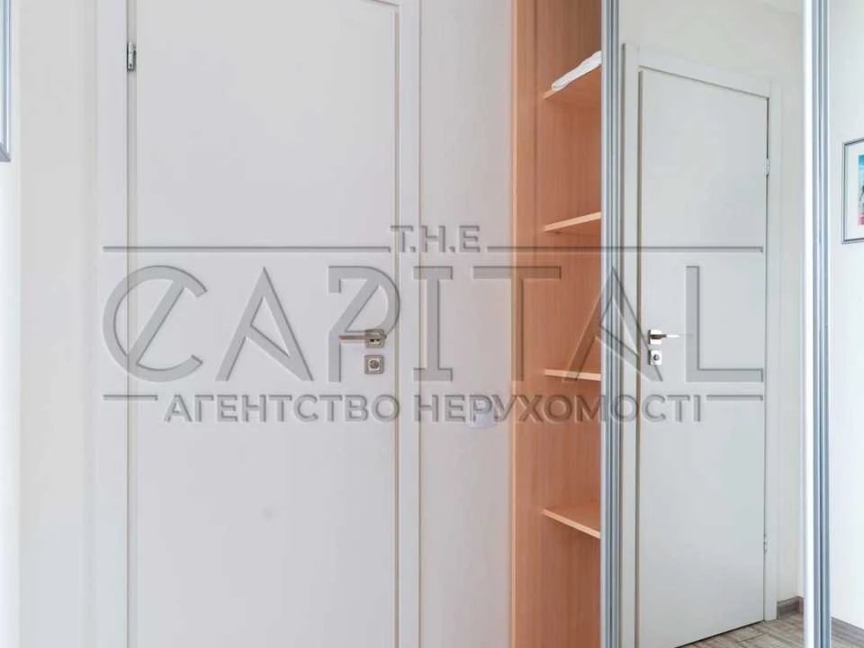 Квартира. Київ, Регенераторна вул., 4 к