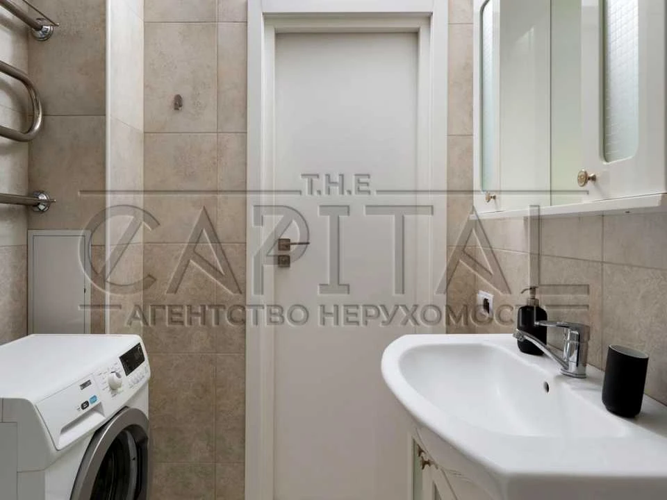 Квартира. Київ, Регенераторна вул., 4 к