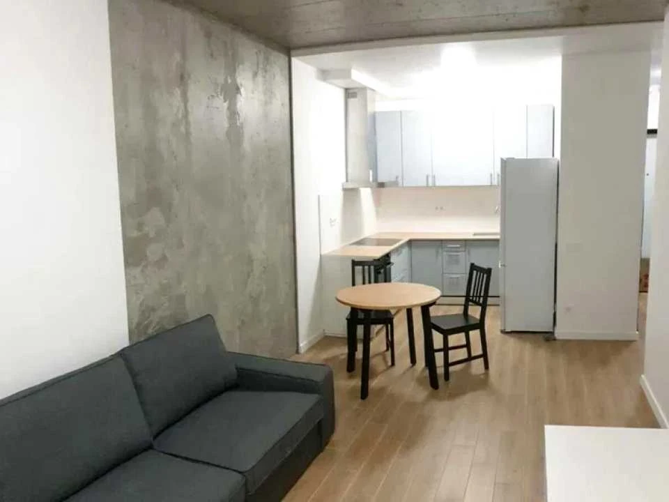 Квартира. Київ, Зарічна вул., 2 к