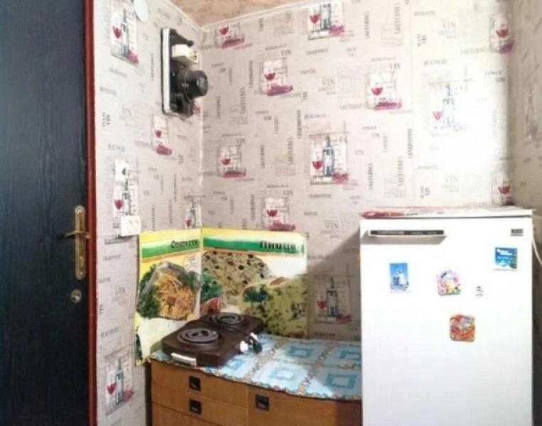 Новые Дома. Продам однокомнатную гостинку. Капитальный ремон