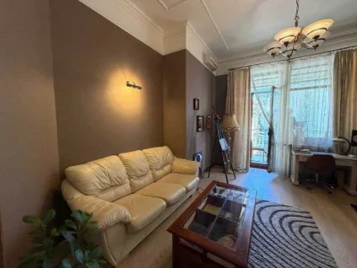 Продаж 3к квартири, Гоголівська 2А, Шевченківський район