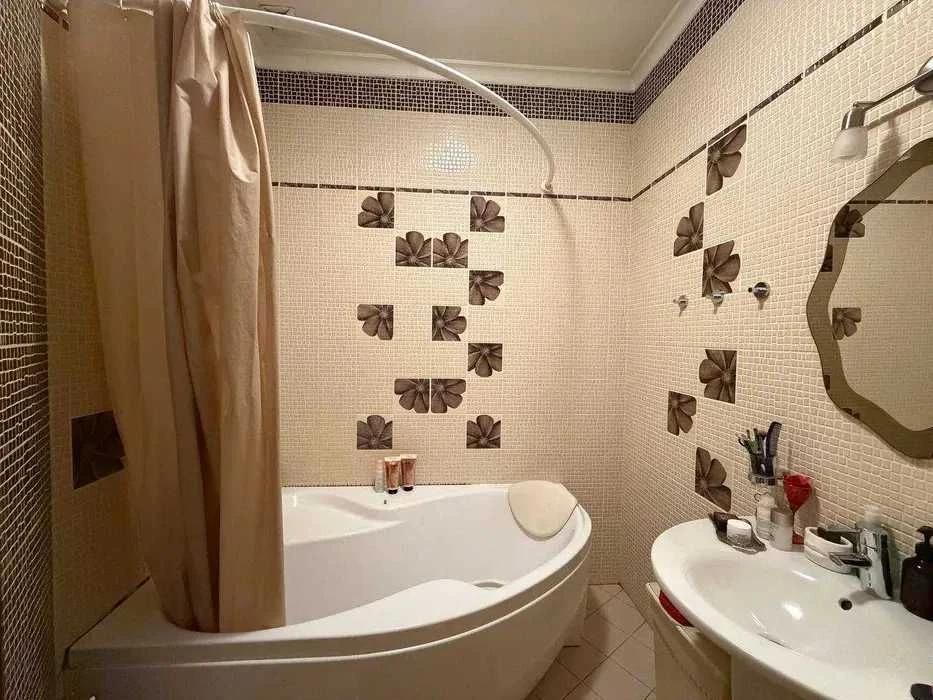 Продаж 3к квартири, Гоголівська 2А, Шевченківський район