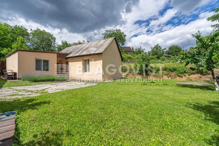 Продаж будинку на вулиці Уласа Самчука в м. Києві, з генерат