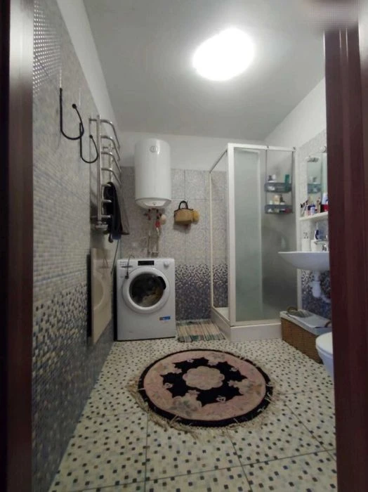 Italian style townhouse, renovated, ready to move in