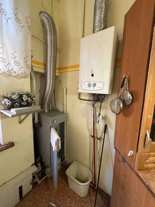 Терміново продам 3-квартиру в центрі міста на вул. Базарна/І