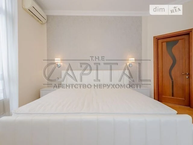 Продаж 4к квартири 161 кв. м на вул. Іоанна Павла II 6/1 • I