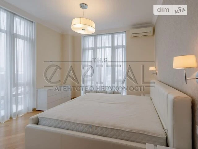 Продаж 4к квартири 161 кв. м на вул. Іоанна Павла II 6/1 • I