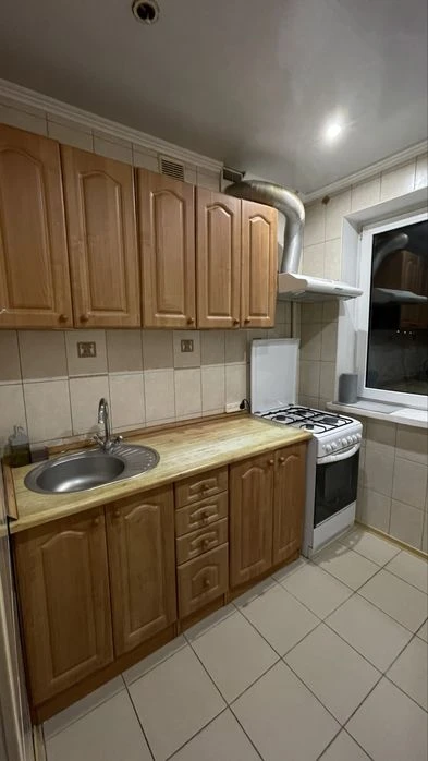 One-room apartment for sale. New buildings. Public utilities market.