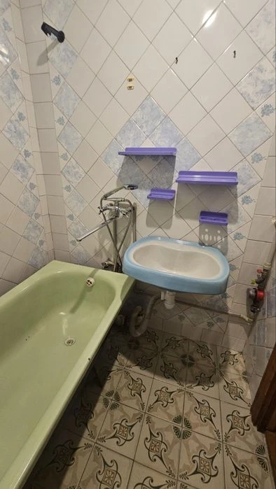 Продаж 3 кімнатноі квартири місто Вінниця  вулиця Антонова О