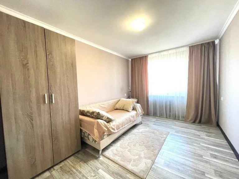 Продається 2к.квартира поруч міського парку