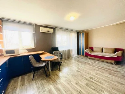 Продається 2к.квартира поруч міського парку