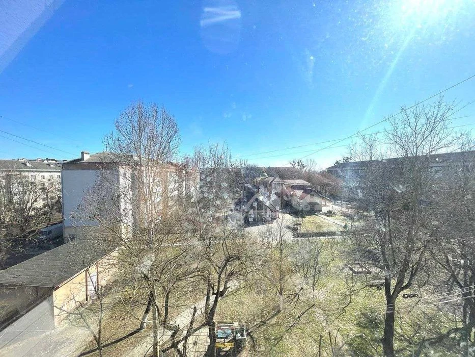 Продається 2к.квартира поруч міського парку