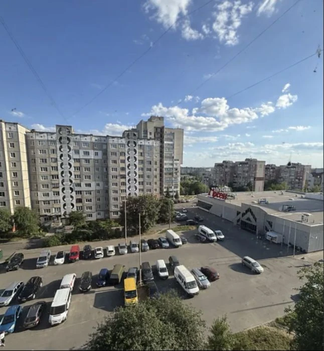 3-кімнатна квартира в гарному житловому стані, 64м2, 7 повер