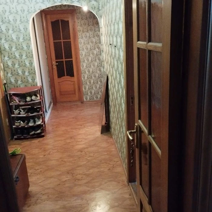 Продаю 2к/кв Намыв,Озёрная 5/9 52/30/8,45000$