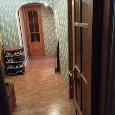 Продаю 2к/кв Намыв,Озёрная 5/9 52/30/8,45000$