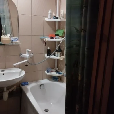Продаю 2к/кв Намыв,Озёрная 5/9 52/30/8,45000$