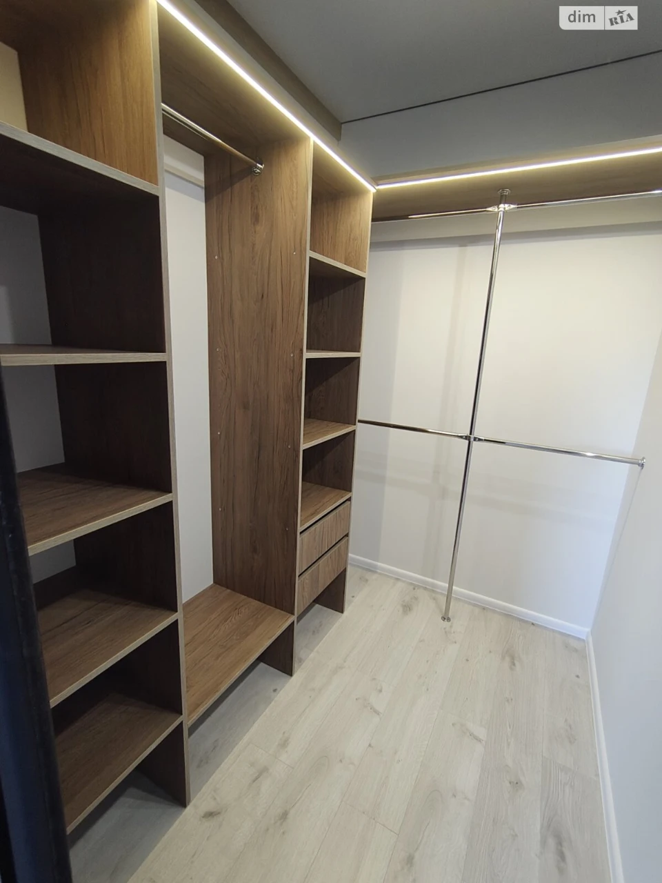 Продаж Квартира Загребелля