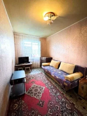 Продам 2 ком.квартиру на ХТЗ.