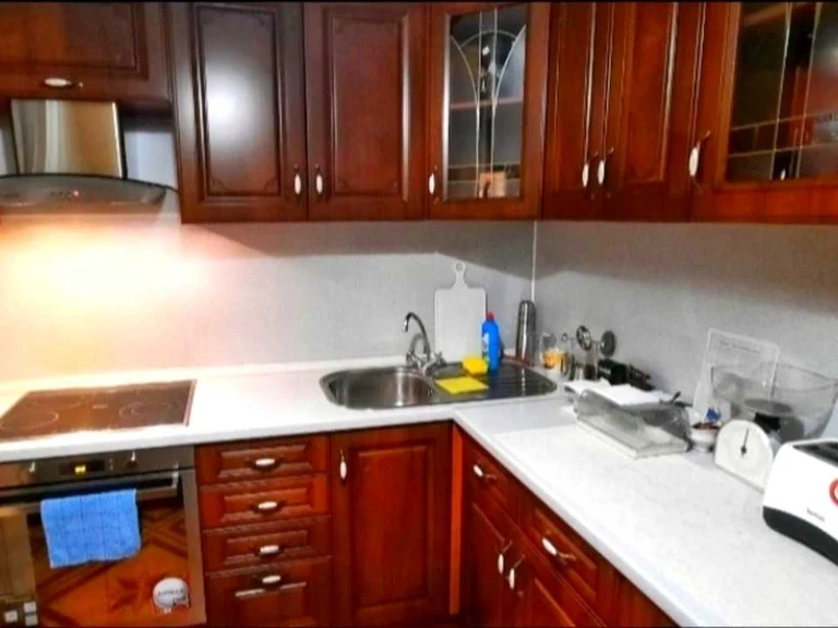 Квартира. Київ, Радунська вул.