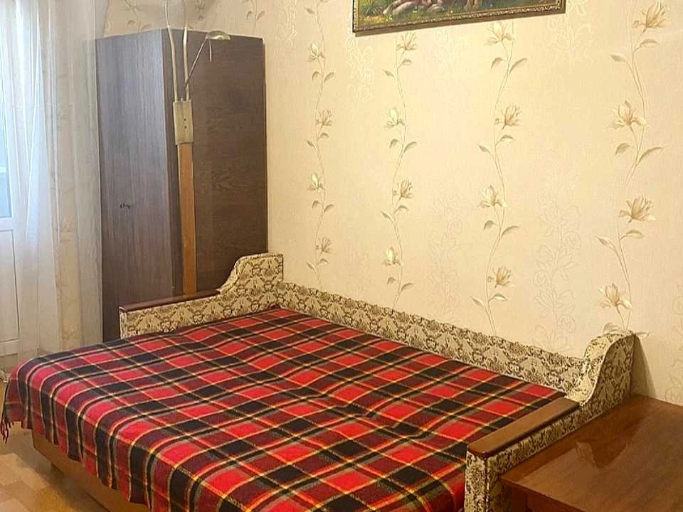 Квартира. Київ, Радунська вул.