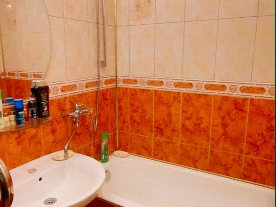 Квартира. Київ, Радунська вул.
