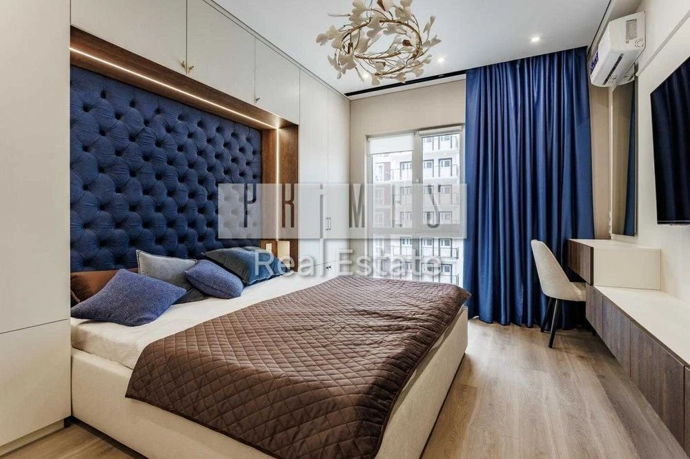 Designer apartment for sale in the Nova Angliya residential complex