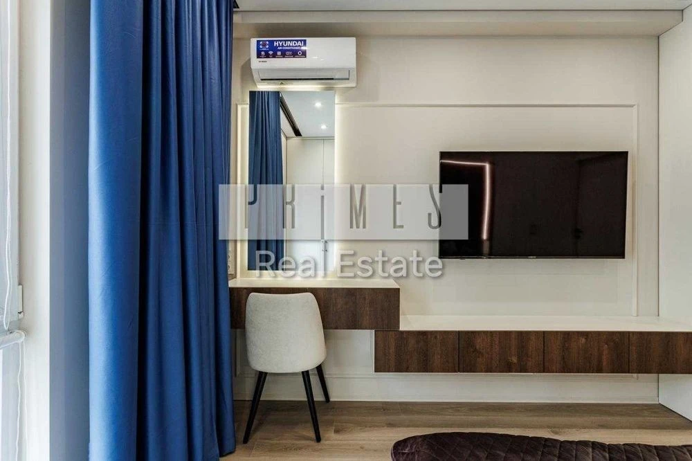 Designer apartment for sale in the Nova Angliya residential complex