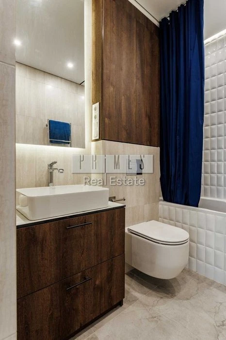Designer apartment for sale in the Nova Angliya residential complex
