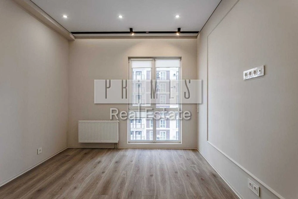 Designer apartment for sale in the Nova Angliya residential complex