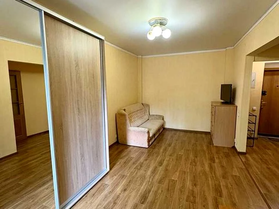 Квартира. Київ, Науки просп.