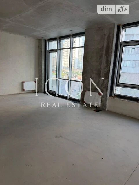 Sale of 3-room apartment 133 sq. m on Andriy Verkhoglyada St. 1-20A